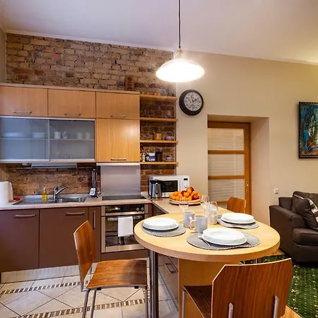 Kalnina Quiet In City Center Apartman