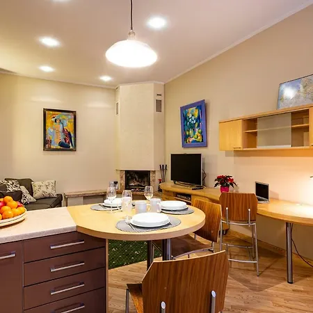 Kalnina Quiet In City Center Apartman