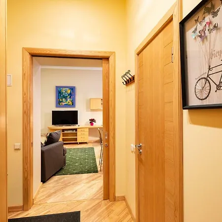 Kalnina Quiet In City Center Apartman
