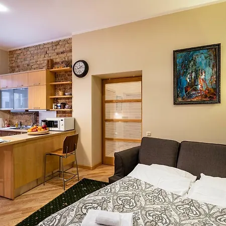 Kalnina Quiet In City Center Apartman Riga